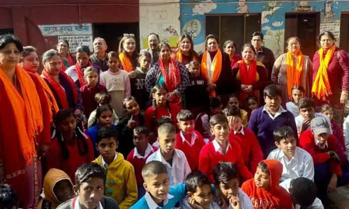 JAMMU: बेटी बचाओ बेटी पढ़ाओ पर जागरूकता कार्यक्रम आयोजित JAMMU: बेटी बचाओ बेटी पढ़ाओ पर जागरूकता कार्यक्रम आयोजित