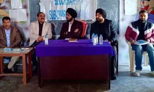SDM Ghagwal ने अंतरराष्ट्रीय सीमा के पास के गांवों में शिकायत निवारण शिविर लगाए SDM Ghagwal ने अंतरराष्ट्रीय सीमा के पास के गांवों में शिकायत निवारण शिविर लगाए