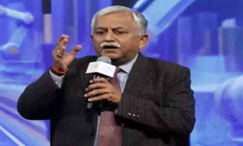 2047 तक यूपी 6 ट्रिलियन डॉलर की इकॉनमी बन जाएगा: Awanish Awasthi 2047 तक यूपी 6 ट्रिलियन डॉलर की इकॉनमी बन जाएगा: Awanish Awasthi