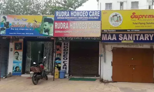 Odia नेमप्लेट नहीं होने पर 319 दुकानदारों पर जुर्माना
