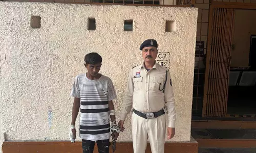 गाली-गलौज के विवाद पर युवक की हत्या, 1 आरोपी और दो नाबालिग समेत तीन गिरफ्तार