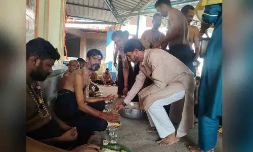 Ayyappa Padi पूजा धार्मिक सद्भाव का प्रतीक Ayyappa Padi पूजा धार्मिक सद्भाव का प्रतीक