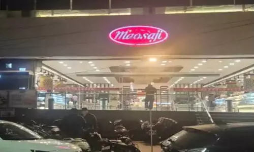 मशहूर मौसाजी स्वीट्स पर रायपुर-बिलासपुर GST टीम ने किया निरीक्षण