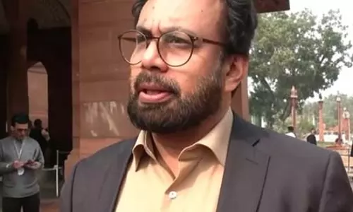 संचार साथी ऐप को लेकर विपक्ष ने सरकार को घेरा, लगाया जासूसी का आरोप