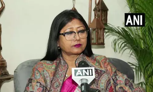 MM सांसद महुआ माजी ने चुनाव सुधारों और SIR पर चर्चा के दौरान संसद में सत्ता पक्ष की लापरवाही पर जताई नाराजगी MM सांसद महुआ माजी ने चुनाव सुधारों और SIR पर चर्चा के दौरान संसद में सत्ता पक्ष की लापरवाही पर जताई नाराजगी