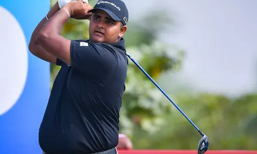 किशोर प्रतिभावान वीर गणपति ने IGPL अहमदाबाद में 3 शॉट की बढ़त हासिल की किशोर प्रतिभावान वीर गणपति ने IGPL अहमदाबाद में 3 शॉट की बढ़त हासिल की