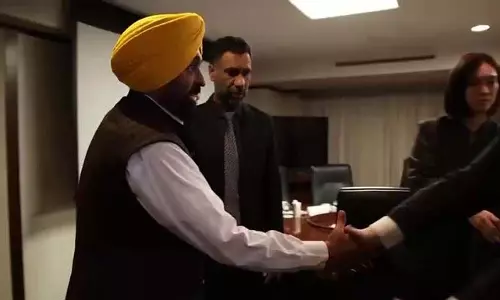सीएम भगवंत मान का जापान दौरा: निवेश बढ़ाने के लिए उद्योगपतियों और वित्त संस्थानों से बैठक सीएम भगवंत मान का जापान दौरा: निवेश बढ़ाने के लिए उद्योगपतियों और वित्त संस्थानों से बैठक