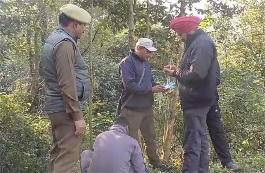 Samba: रहस्यमयी उपकरण मिलने से मचा हड़कंप Samba: रहस्यमयी उपकरण मिलने से मचा हड़कंप