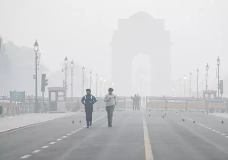 दिल्ली में हवा की गुणवत्ता फिर से बहुत खराब श्रेणी में पहुंची, एक्यूआई 331 दिल्ली में हवा की गुणवत्ता फिर से बहुत खराब श्रेणी में पहुंची, एक्यूआई 331