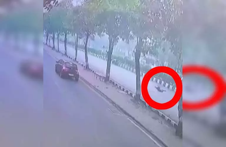 ब्लॉगर की मौत, VIDEO देख लोग रह गए हक्के-बक्के ब्लॉगर की मौत, VIDEO देख लोग रह गए हक्के-बक्के