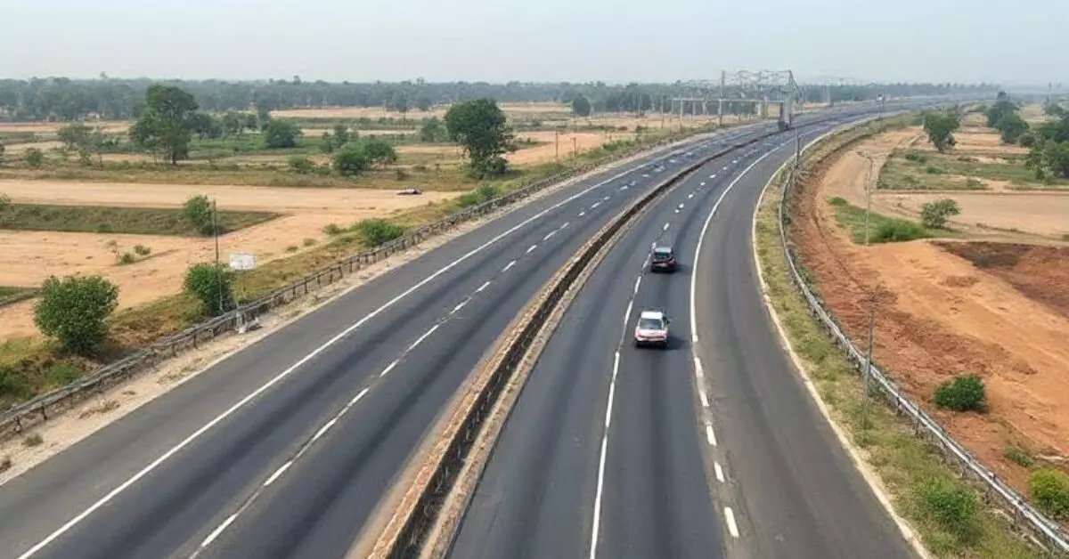 Indore: इंदौर-उज्जैन का सफर अब आधे घंटे में, 48 किमी का नया मार्ग Indore: इंदौर-उज्जैन का सफर अब आधे घंटे में, 48 किमी का नया मार्ग