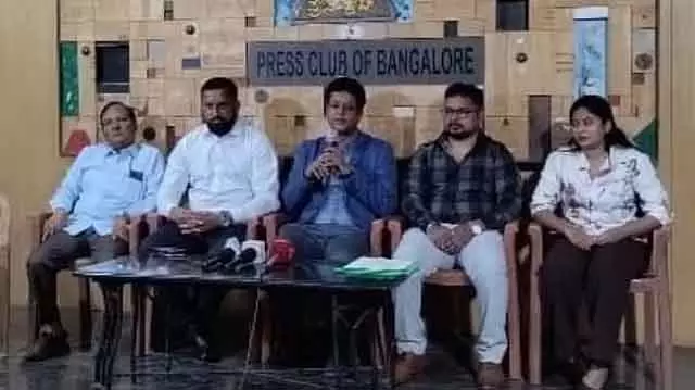 इंटर-मीडिया क्रिकेट टूर्नामेंट: यूटेराइन कैंसर अवेयरनेस, जीतने वाली टीम को मिलेगा 10 लाख का इनाम इंटर-मीडिया क्रिकेट टूर्नामेंट: यूटेराइन कैंसर अवेयरनेस, जीतने वाली टीम को मिलेगा 10 लाख का इनाम