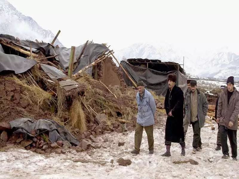 Tajikistan में 3.9 तीव्रता का भूकंप आया Tajikistan में 3.9 तीव्रता का भूकंप आया