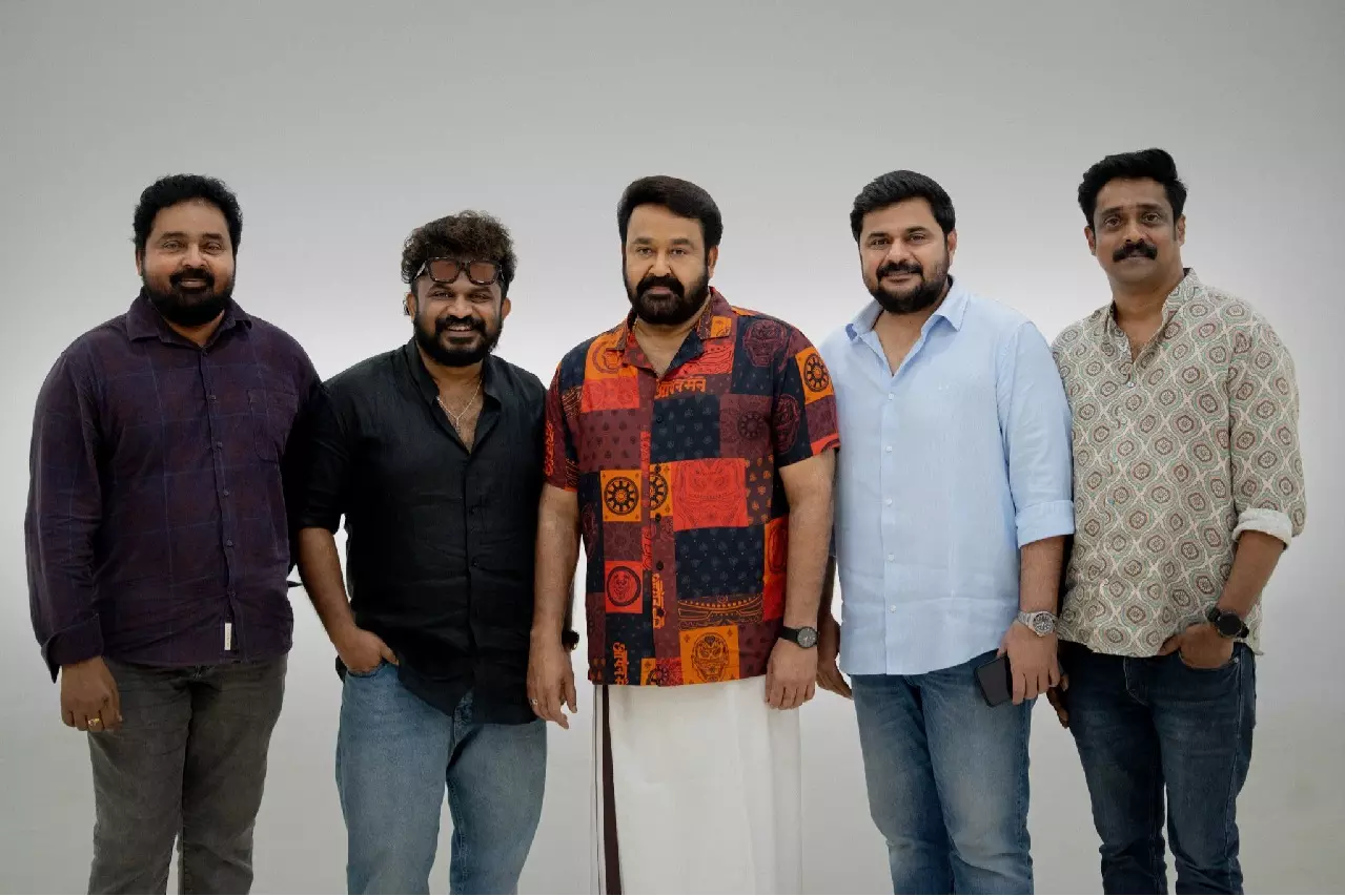 Mohanlal, Thudarum के डायरेक्टर थारुण मूर्ति एक और फिल्म के लिए फिर साथ आए! Mohanlal, Thudarum के डायरेक्टर थारुण मूर्ति एक और फिल्म के लिए फिर साथ आए!