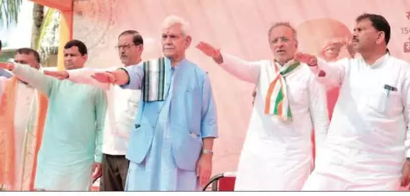 सरदार पटेल ने यह सुनिश्चित किया J&K भारत का अभिन्न अंग बना रहे: LG सिन्हा सरदार पटेल ने यह सुनिश्चित किया J&K भारत का अभिन्न अंग बना रहे: LG सिन्हा