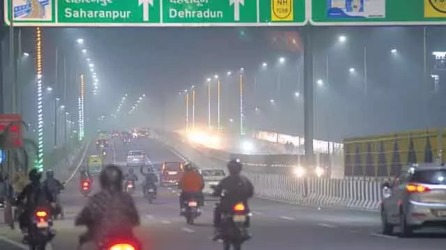 Delhi-देहरादून एक्सप्रेसवे तैयार, पहले ट्रायल रन के लिए खुला Delhi-देहरादून एक्सप्रेसवे तैयार, पहले ट्रायल रन के लिए खुला