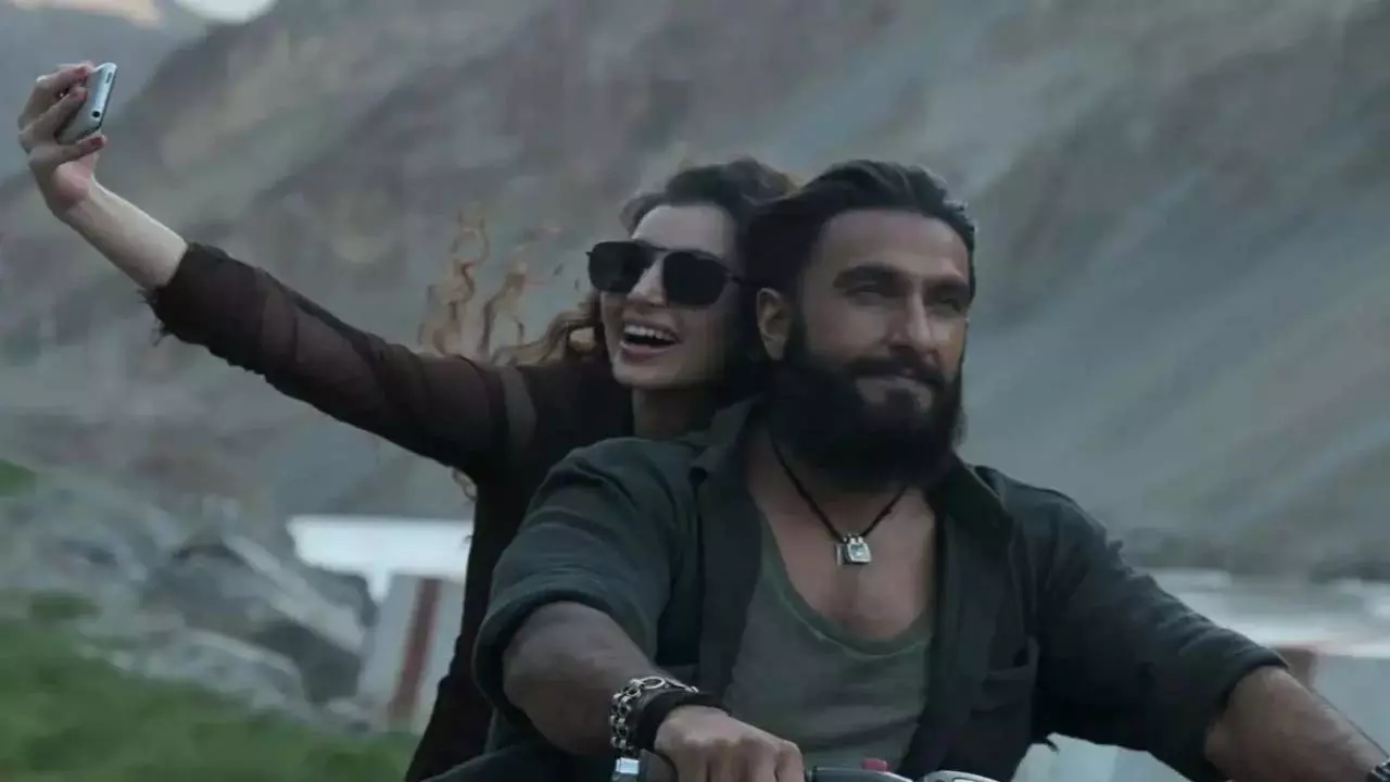 Dhurandhar एडवांस बुकिंग Dhurandhar एडवांस बुकिंग