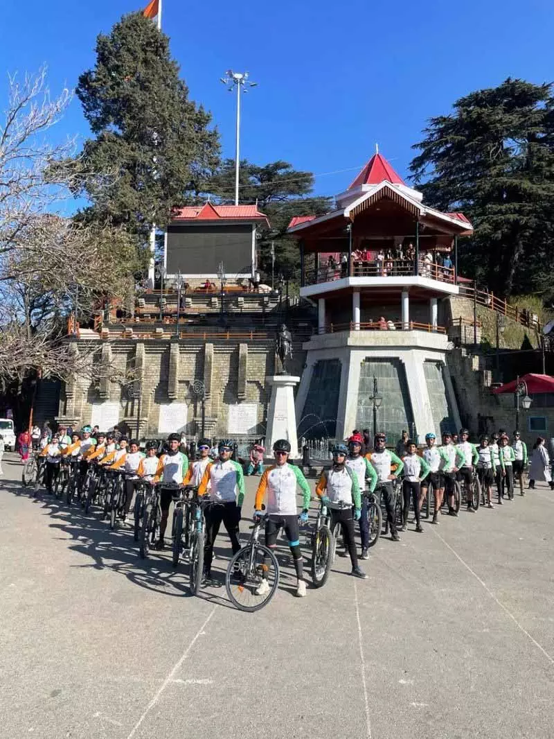 NCC कैडेट्स ने जालोरी दर्रे पर विजय प्राप्त की, युवाओं को सशस्त्र बलों में शामिल होने के लिए प्रेरित किया NCC कैडेट्स ने जालोरी दर्रे पर विजय प्राप्त की, युवाओं को सशस्त्र बलों में शामिल होने के लिए प्रेरित किया