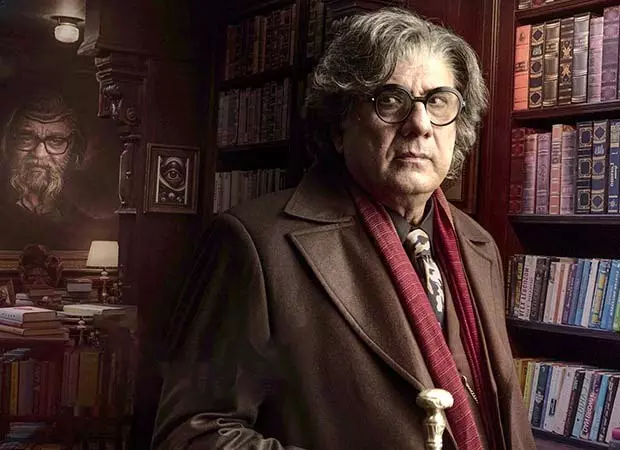 The RajaSaab के मेकर्स ने बोमन ईरानी का जन्मदिन एक शानदार नए पोस्टर के साथ मनाया The RajaSaab के मेकर्स ने बोमन ईरानी का जन्मदिन एक शानदार नए पोस्टर के साथ मनाया