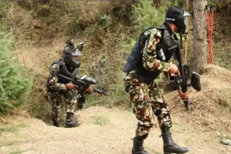 नियंत्रण रेखा पर भारतीय सेना अलर्ट नियंत्रण रेखा पर भारतीय सेना अलर्ट