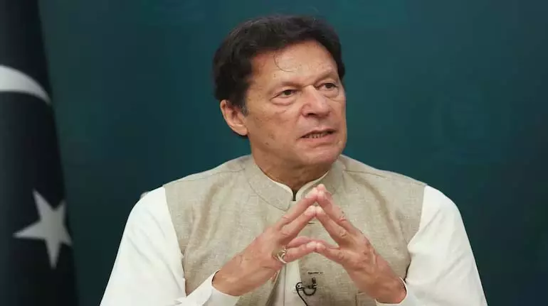 Imran Khan की बहन उज़मा खानम को अदियाला जेल में मुलाकात की इजाज़त मिली Imran Khan की बहन उज़मा खानम को अदियाला जेल में मुलाकात की इजाज़त मिली