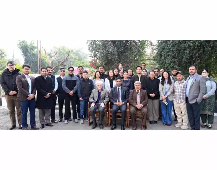Judicial Academy ने लद्दाख के कानूनी सहायकों के लिए 2 हफ़्ते का ट्रेनिंग कोर्स शुरू किया Judicial Academy ने लद्दाख के कानूनी सहायकों के लिए 2 हफ़्ते का ट्रेनिंग कोर्स शुरू किया