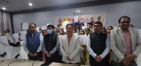 बीपीएससी टीआरई-2 के तहत नियुक्ति पत्र मिला, युवा बोले- दो साल का सपना साकार बीपीएससी टीआरई-2 के तहत नियुक्ति पत्र मिला, युवा बोले- दो साल का सपना साकार