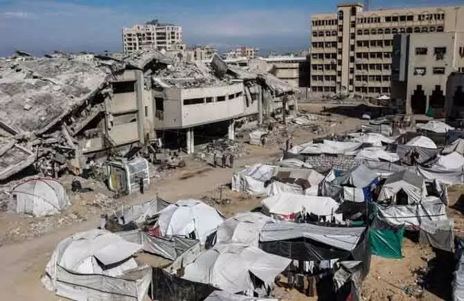 UK ने Gaza में टेंट डिलीवरी में देरी पर इज़राइल की आलोचना की UK ने Gaza में टेंट डिलीवरी में देरी पर इज़राइल की आलोचना की