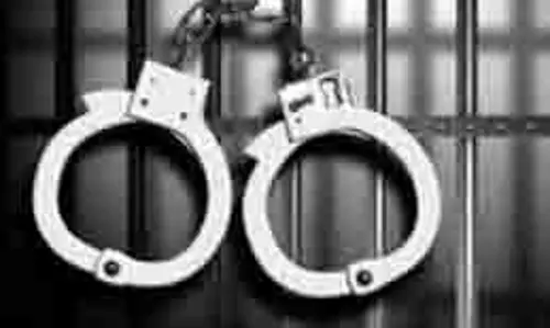 Kullu: पुलिस की नशे के खिलाफ बड़ी कार्रवाई, चरस के साथ युवक गिरफ्तार