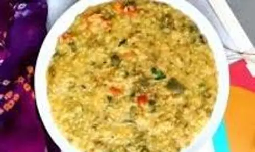 Makar Sankranti 2025: जानें  मकर संक्रांति पर खिचड़ी खाने और दान करने की परंपरा के पीछे की कहानी
