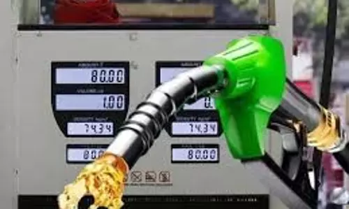 Petrol Diesel Price Today: पेट्रोल-डीजल की कीमतों में उछाल, देखें अभी क्या चल रहा है रेट Petrol Diesel Price Today: पेट्रोल-डीजल की कीमतों में उछाल, देखें अभी क्या चल रहा है रेट