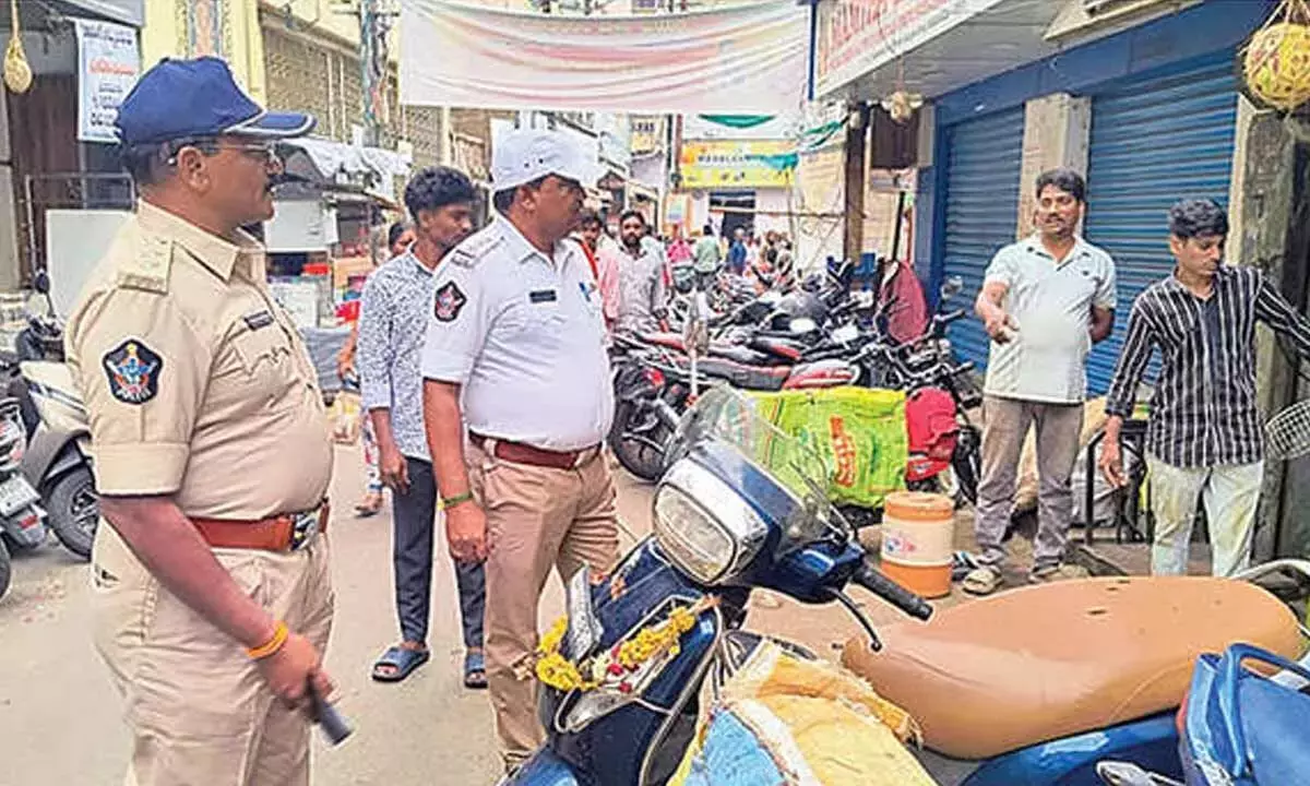 शिवालयम स्ट्रीट से अतिक्रमण हटाया गया