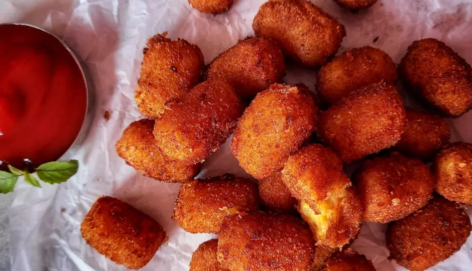 Potato Nuggets: झटपट बनने वाली कुरकुरी और स्वादिष्ट रेसिपी Potato Nuggets: झटपट बनने वाली कुरकुरी और स्वादिष्ट रेसिपी