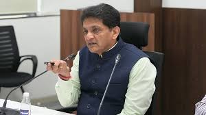 Pune commissioner ने ऑफिस में छह महीने पूरे किए: सफाई, सड़कें