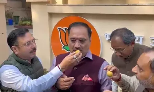 दिल्ली एमसीडी उपचुनाव: 12 वार्डों में भाजपा 7 पर जीती, आप की 3 और कांग्रेस की एक सीट बढ़ी दिल्ली एमसीडी उपचुनाव: 12 वार्डों में भाजपा 7 पर जीती, आप की 3 और कांग्रेस की एक सीट बढ़ी