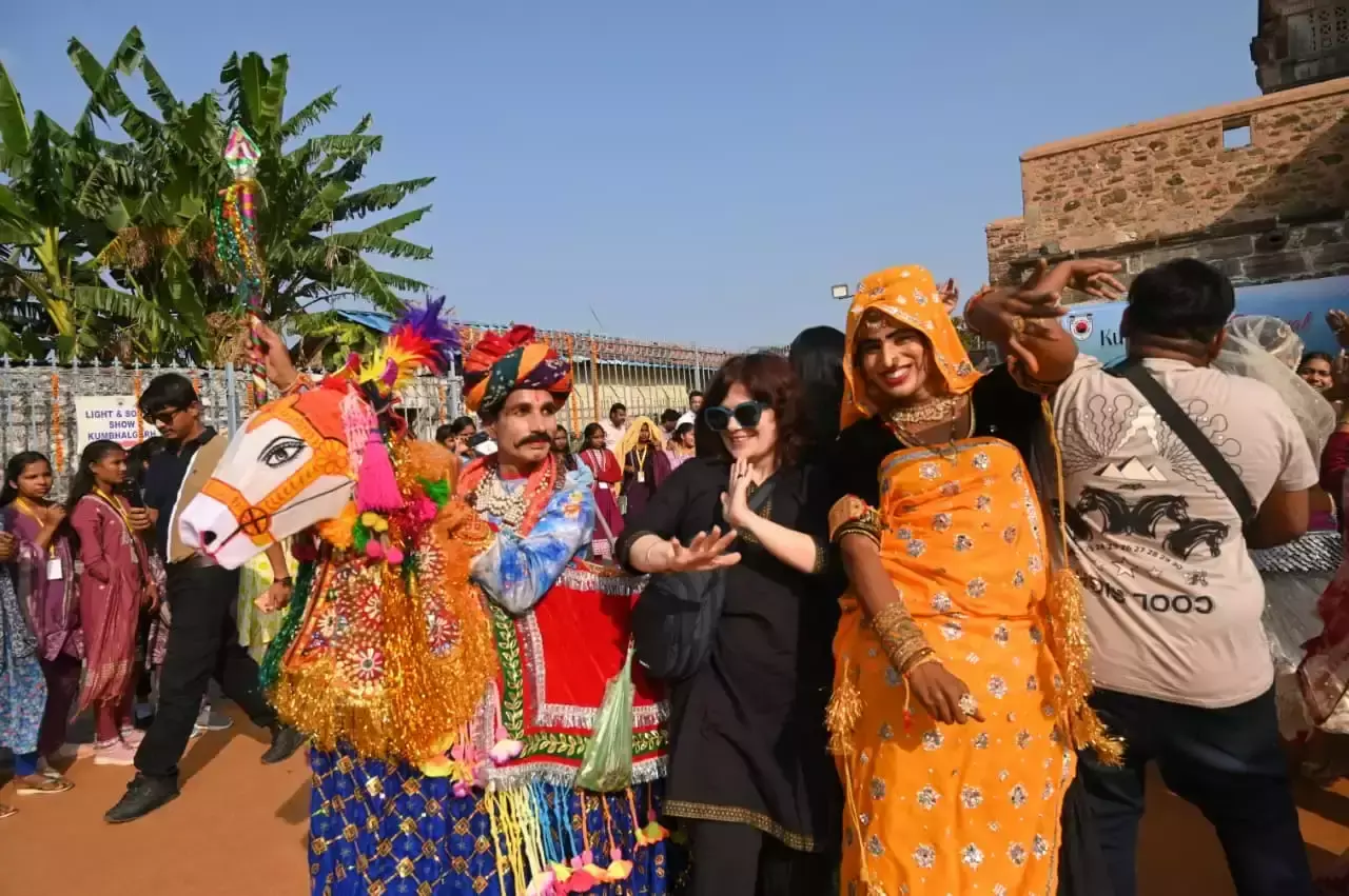 Rajsamand: लोक कलाकारों संग पर्यटकों ने किया नृत्य और संगीत का आनंद Rajsamand: लोक कलाकारों संग पर्यटकों ने किया नृत्य और संगीत का आनंद