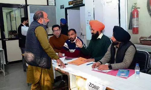जिला परिषद और ब्लॉक समिति चुनाव लड़ने के लिए NOC की शर्त खत्म जिला परिषद और ब्लॉक समिति चुनाव लड़ने के लिए NOC की शर्त खत्म