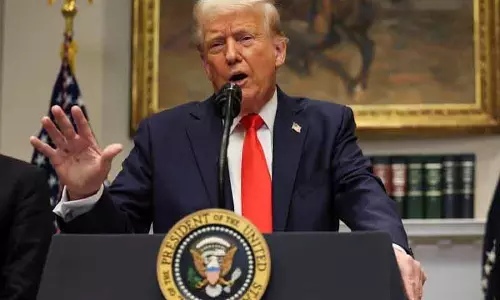 Trump प्रशासन ने 19 ट्रैवल-बैन वाले देशों से माइग्रेंट्स के इमिग्रेशन एप्लीकेशन रोके