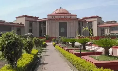 अधिकारी का बर्थडे सेलिब्रेशन हाईकोर्ट तक पहुंचा, चीफ सेक्रेट्री को किया तलब