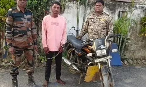 भक्ति कार्यक्रम के दौरान हुई चोरी, मास्टरमाइंड गिरफ्तार भक्ति कार्यक्रम के दौरान हुई चोरी, मास्टरमाइंड गिरफ्तार