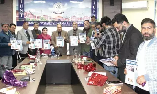 Awantipora IUST ने अकादमिक जुड़ाव बढ़ाने के लिए ऑफिशियल न्यूज़लेटर लॉन्च किया