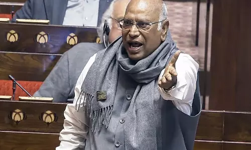Mallikarjun Kharge ने राज्यसभा में नड्डा पर आरोप लगाए