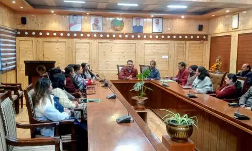 Himachal: रजिस्ट्रार ने अधिकारियों को हॉस्टल के रेनोवेशन में तेज़ी लाने का निर्देश दिया Himachal: रजिस्ट्रार ने अधिकारियों को हॉस्टल के रेनोवेशन में तेज़ी लाने का निर्देश दिया