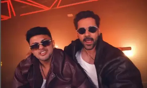 अभिषेक बजाज और अवेज दरबार ने BB19 में किया देसी अंदाज का प्रदर्शन अभिषेक बजाज और अवेज दरबार ने BB19 में किया देसी अंदाज का प्रदर्शन