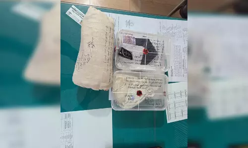 STF ने 80 लाख के ड्रग्स के साथ दो तस्करों को किया गिरफ्तार, कई राज्यों में करते थे सप्लाई STF ने 80 लाख के ड्रग्स के साथ दो तस्करों को किया गिरफ्तार, कई राज्यों में करते थे सप्लाई
