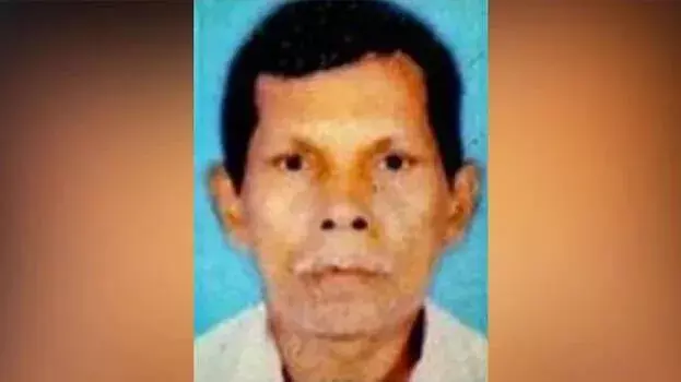 बिजली की टूटी लाइन पर पैर रखने से किसान की मौत, लोगों ने KSEB को जिम्मेदार ठहराया बिजली की टूटी लाइन पर पैर रखने से किसान की मौत, लोगों ने KSEB को जिम्मेदार ठहराया