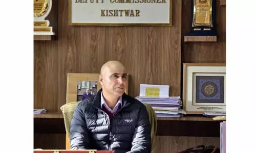 डीसी ने J&K वास्तुकला और विरासत योजना के तहत विरासत बहाली परियोजनाओं की समीक्षा की