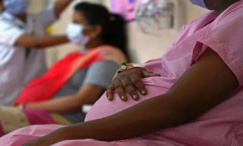 युवा परिवारों की फाइनेंशियल सिक्योरिटी की चाहत के कारण Maternity insurance अपनाने में तेज़ी आई युवा परिवारों की फाइनेंशियल सिक्योरिटी की चाहत के कारण Maternity insurance अपनाने में तेज़ी आई