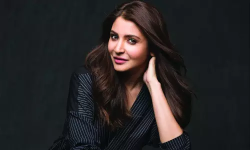Anushka Sharma ने विराट कोहली के 53वें वनडे शतक का जश्न मनाया Anushka Sharma ने विराट कोहली के 53वें वनडे शतक का जश्न मनाया