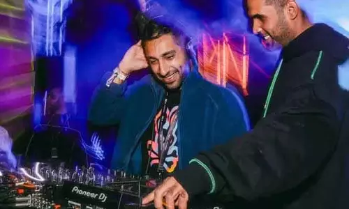 Riyadh म्यूज़िक वीक, फ्रिंज इवेंट्स में लोकल टैलेंट और क्रिएटिव कम्युनिटी का जश्न Riyadh म्यूज़िक वीक, फ्रिंज इवेंट्स में लोकल टैलेंट और क्रिएटिव कम्युनिटी का जश्न